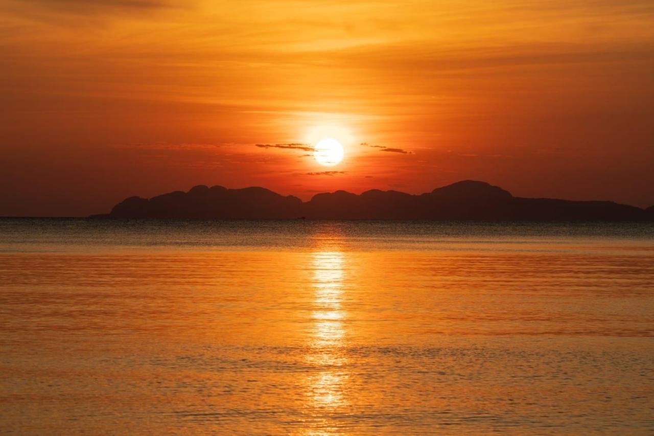 Sun Smile Beach Koh Jum Exterior photo